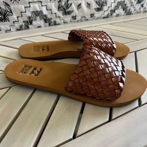 Billabong Slide Sandals Size 7